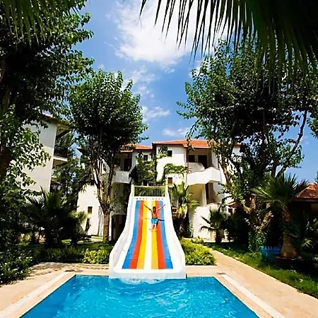 Hotel Blue Pine 4*